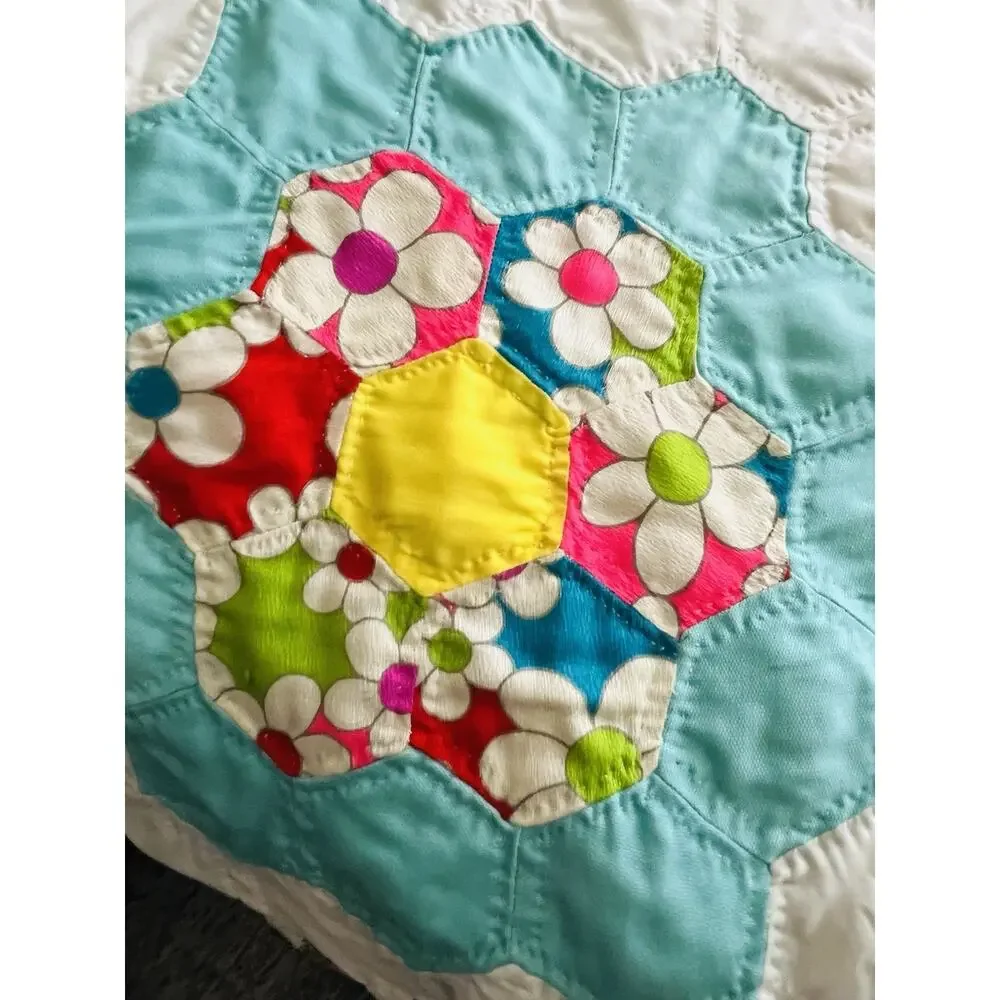 Vintage handmade Quilt Grandmother's Flower Garden 50s 60s 70s fabrics 102 x 88